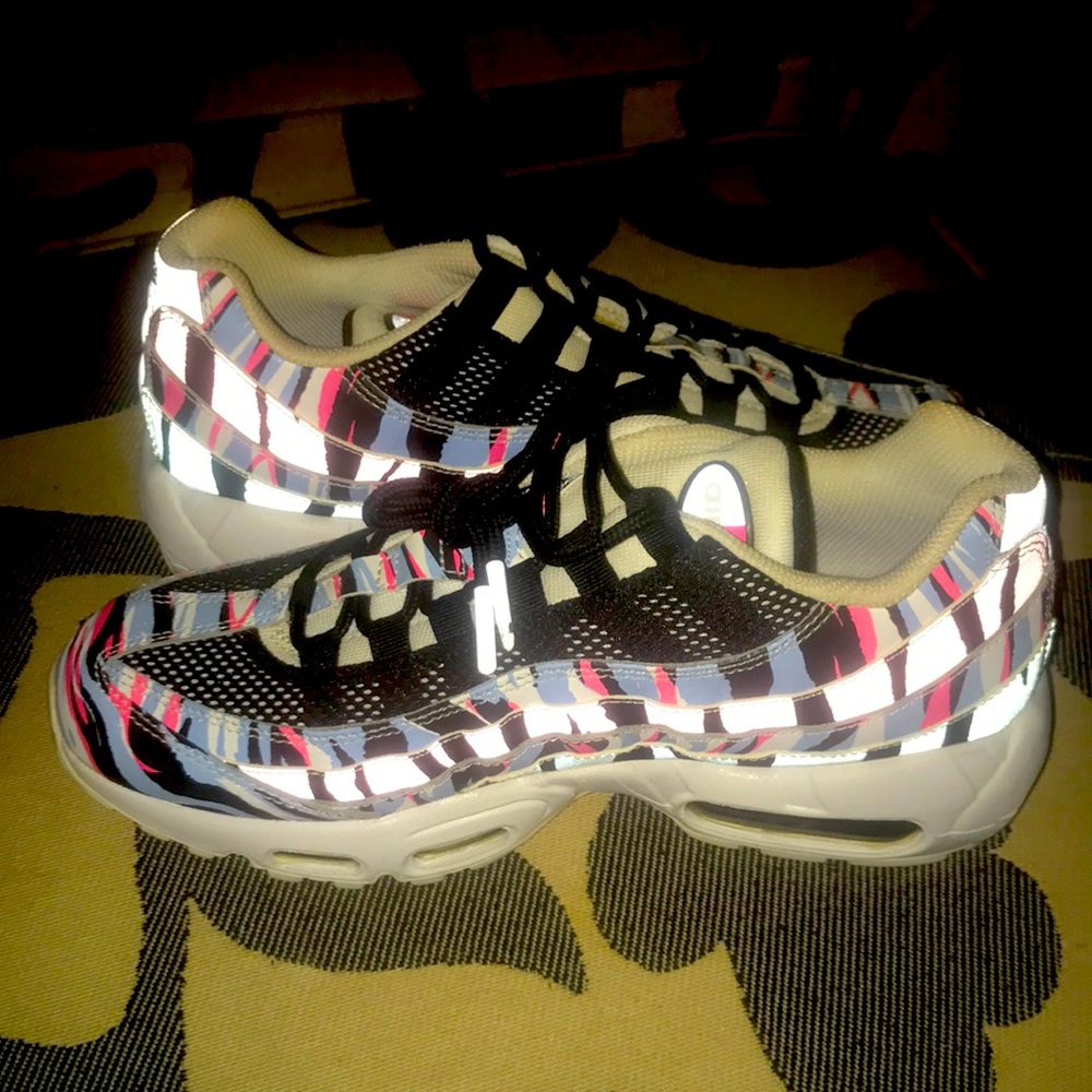 Never worn Nike Air Max